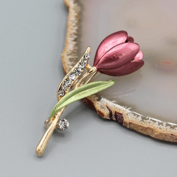 Jewelry - Tulip flower pin brooch fashion elegant classy